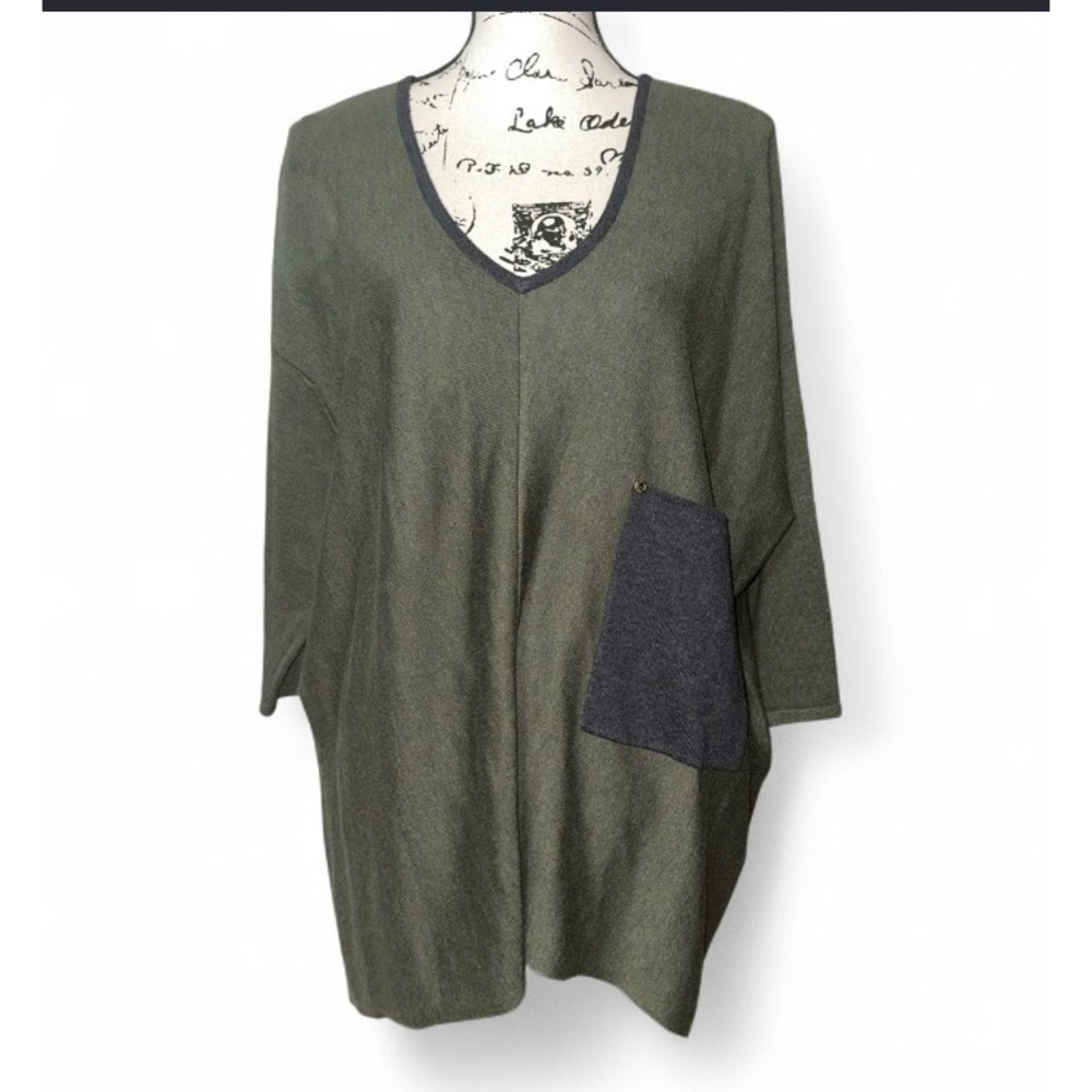 Kerisma Womens M/L‎ Olive Green Oversized V-Neck Knit Sweater M5078 Wool Blend
